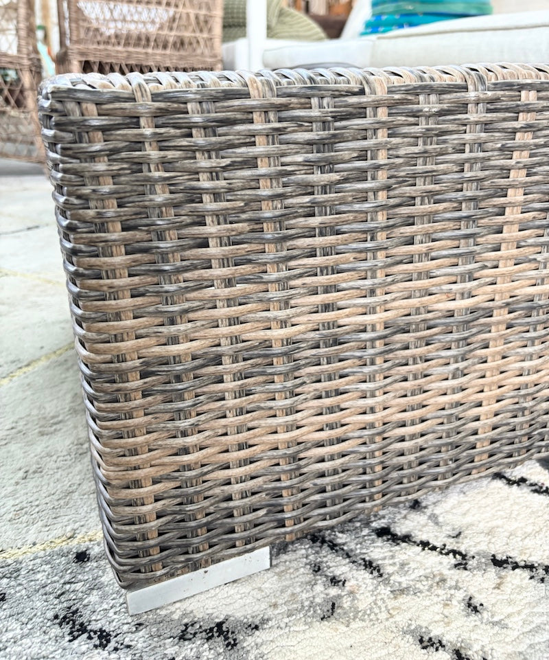 Par de mesas de apoio