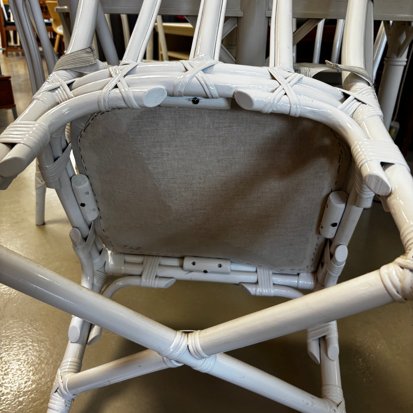 Table & Chairs
