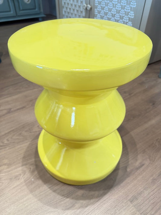 Assento/Mesa em Cerâmica