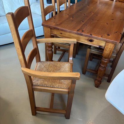 Table & Chairs