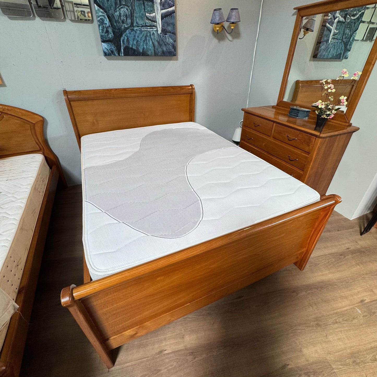 Double Bed