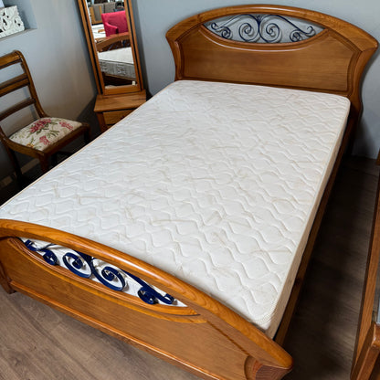Double Bed