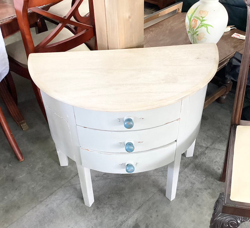 1/2 Moon Console