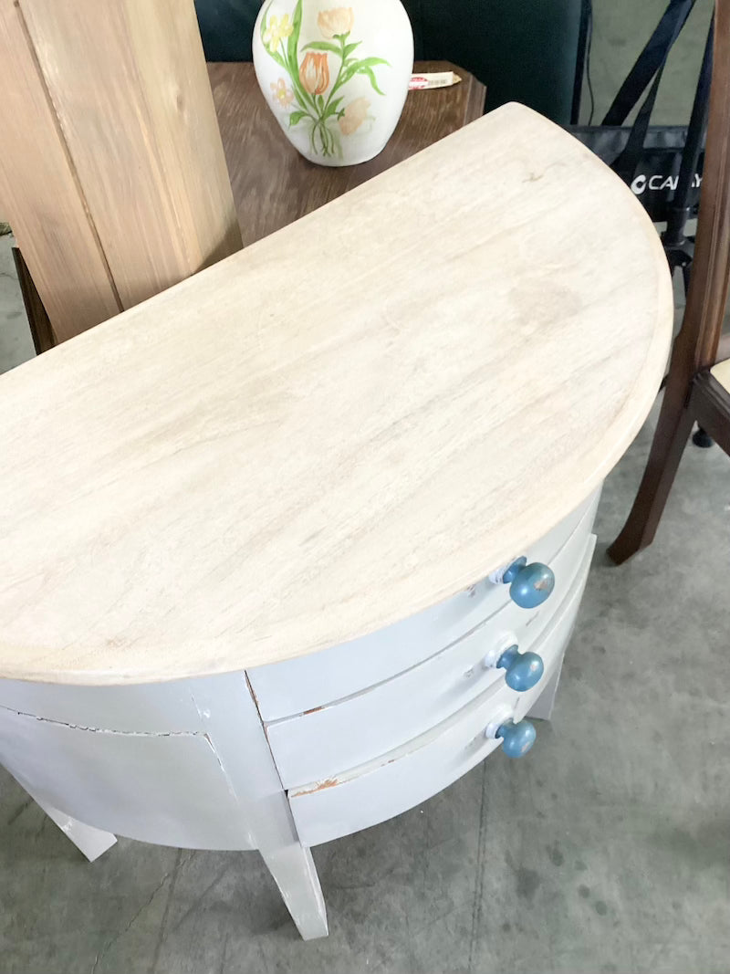 1/2 Moon Console