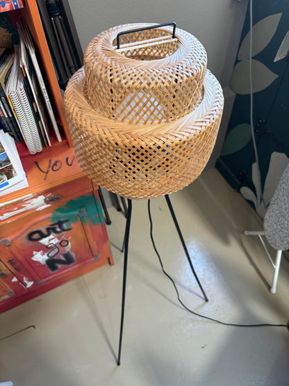 Candeeiro de pé