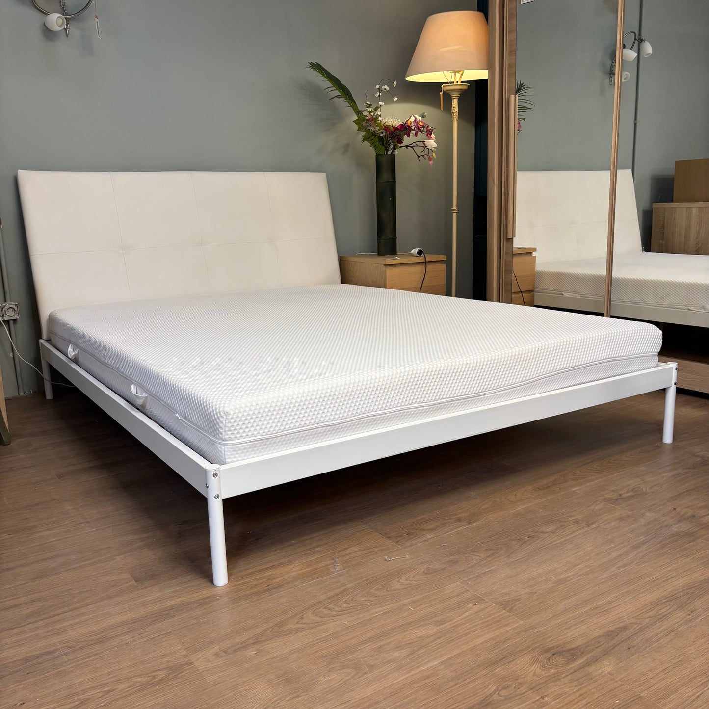 Double Bed
