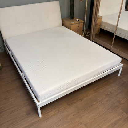 Double Bed