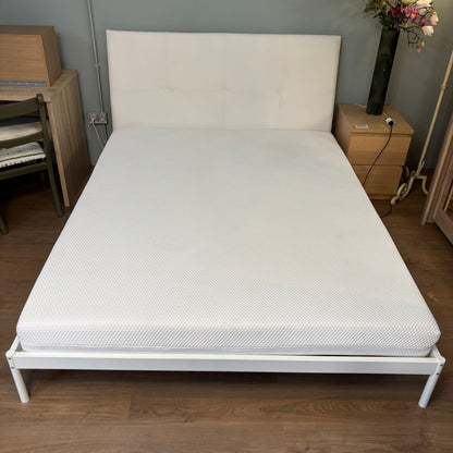 Double Bed