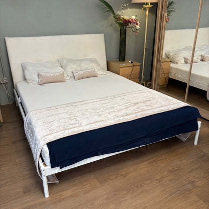 Double Bed