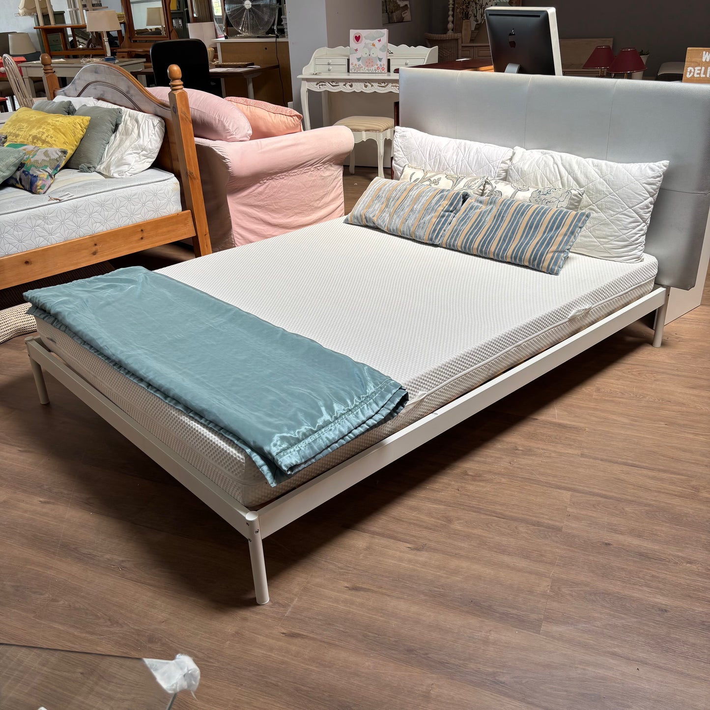 Double Bed