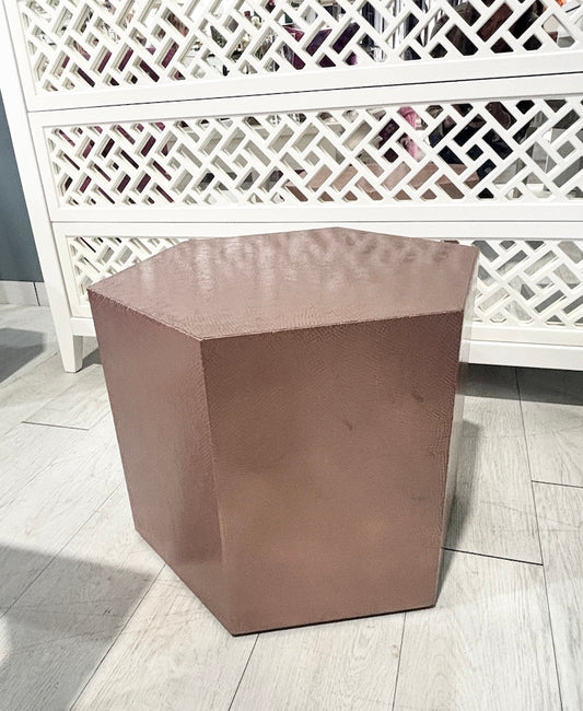 Plinto hexagonal