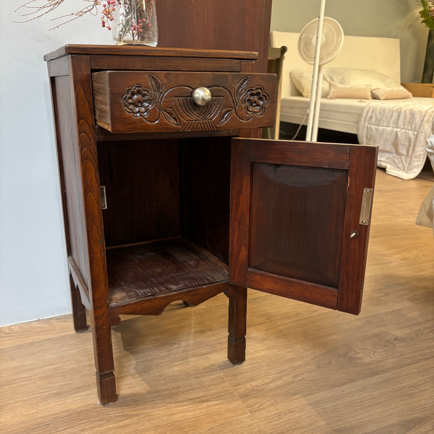 Mesa de Cabeceira