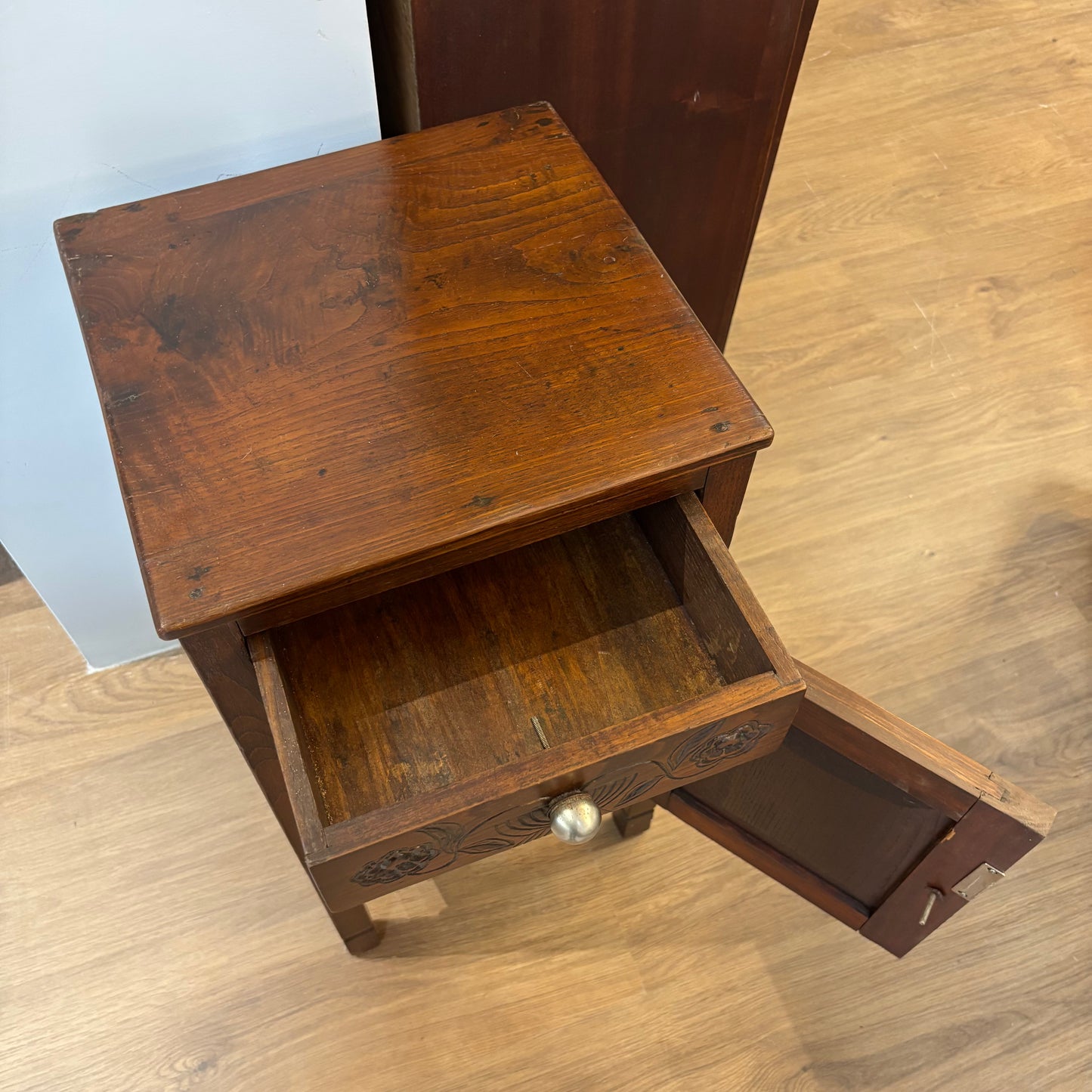 Mesa de Cabeceira