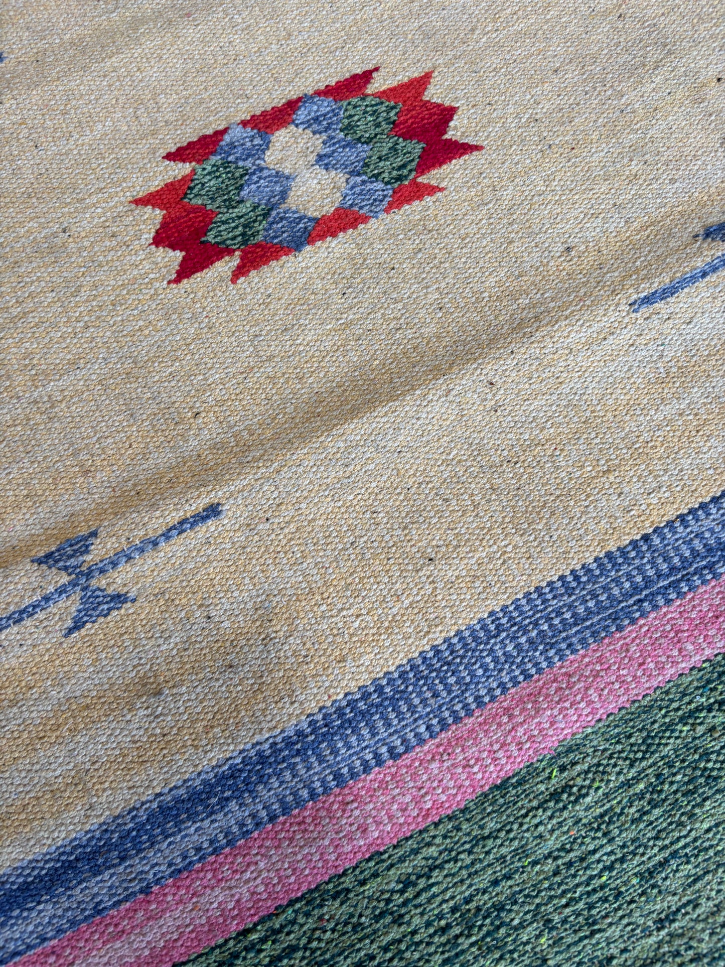 Rug