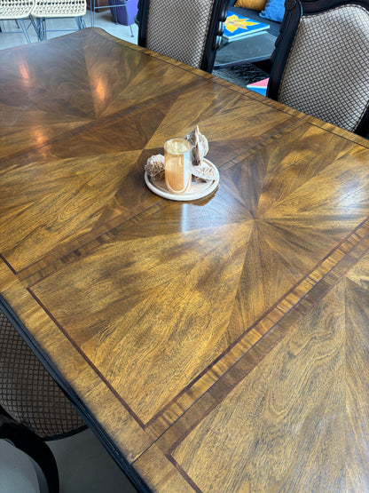 Mesa e Cadeiras