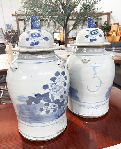 Pair of Urns