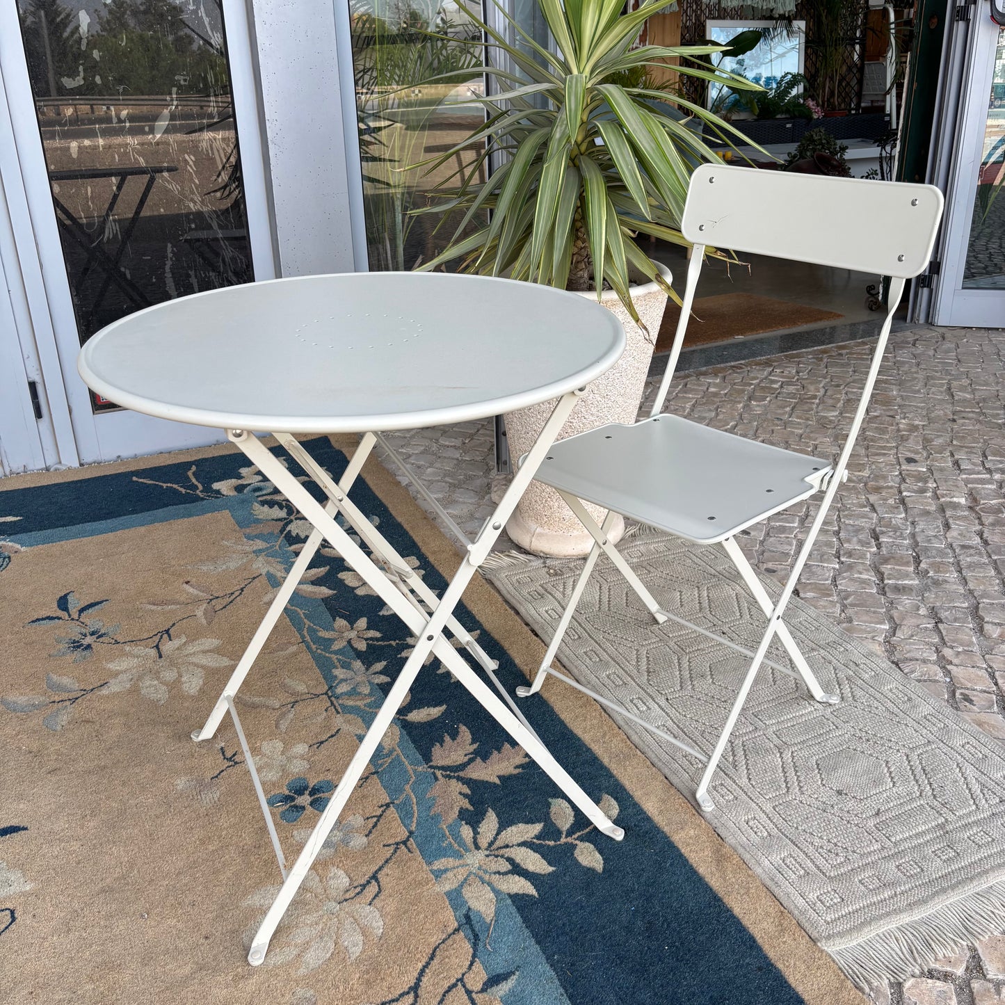 Mesa e Cadeira