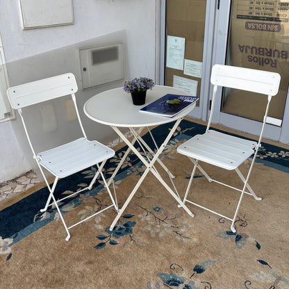 Table & Chairs