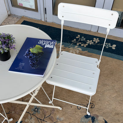 Table & Chairs