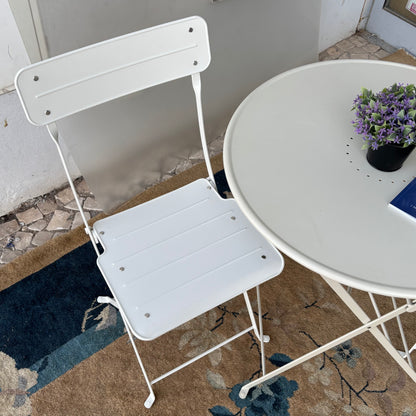 Table & Chairs