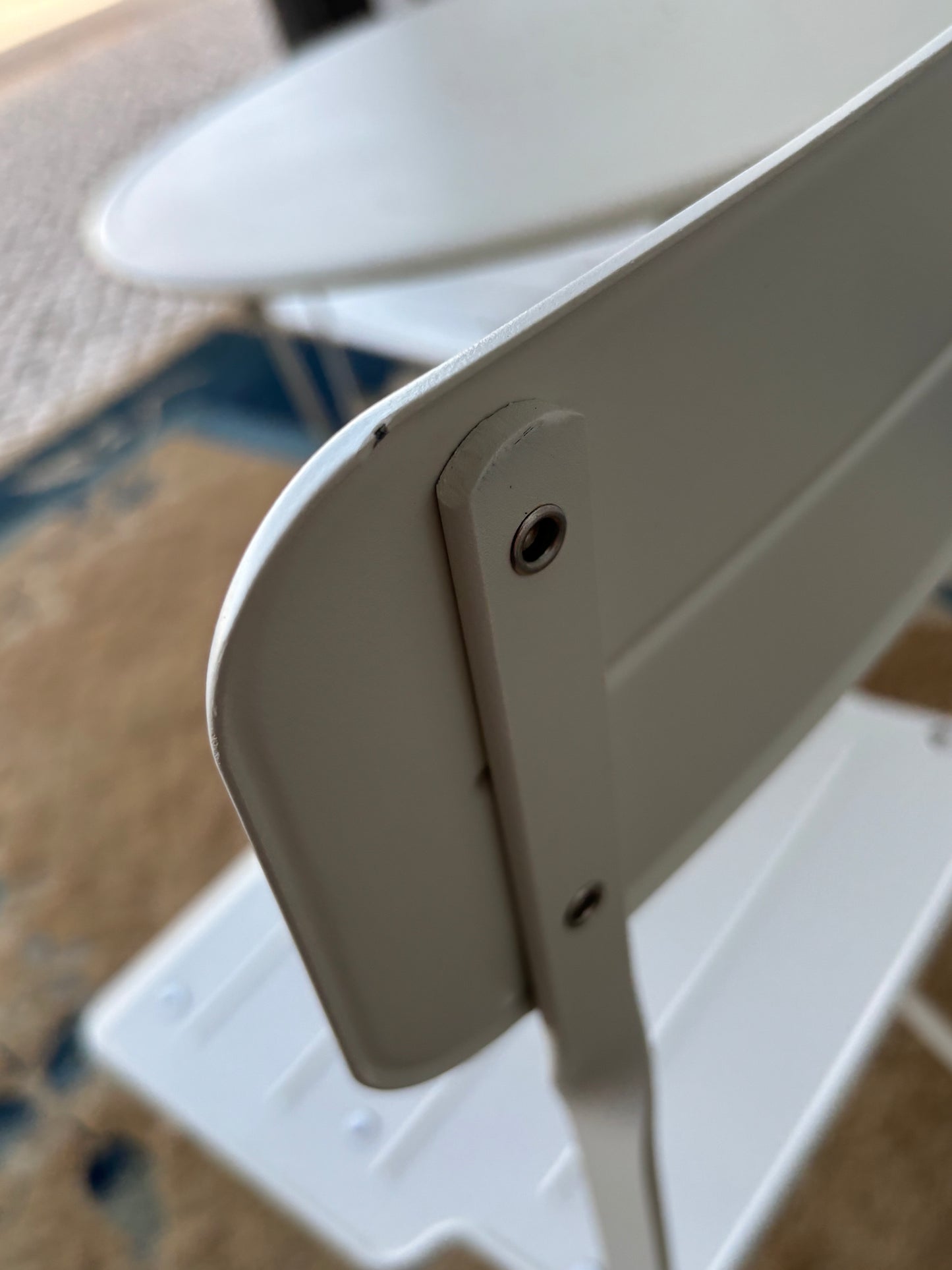 Table & Chairs
