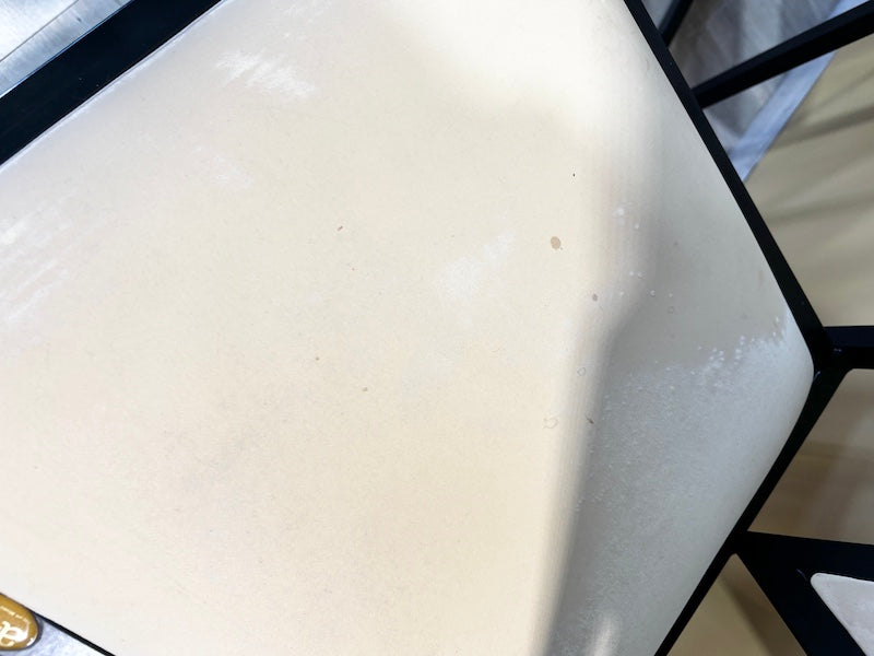 Table & Chairs