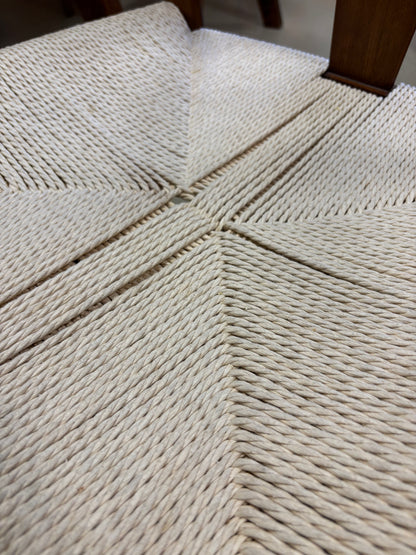 Table & Chairs