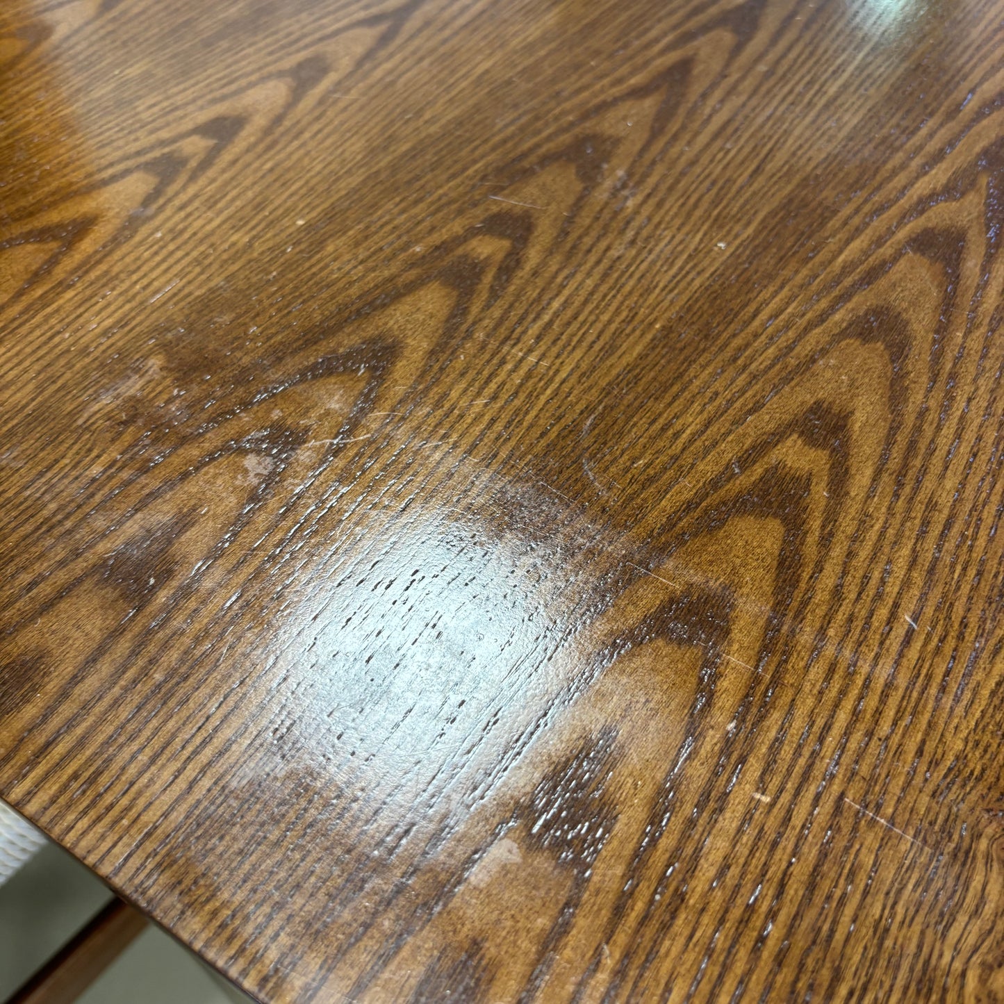 Table & Chairs