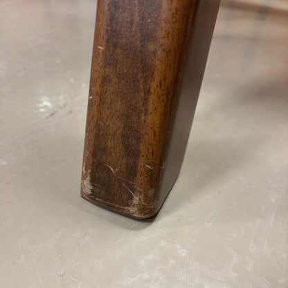Table & Chairs