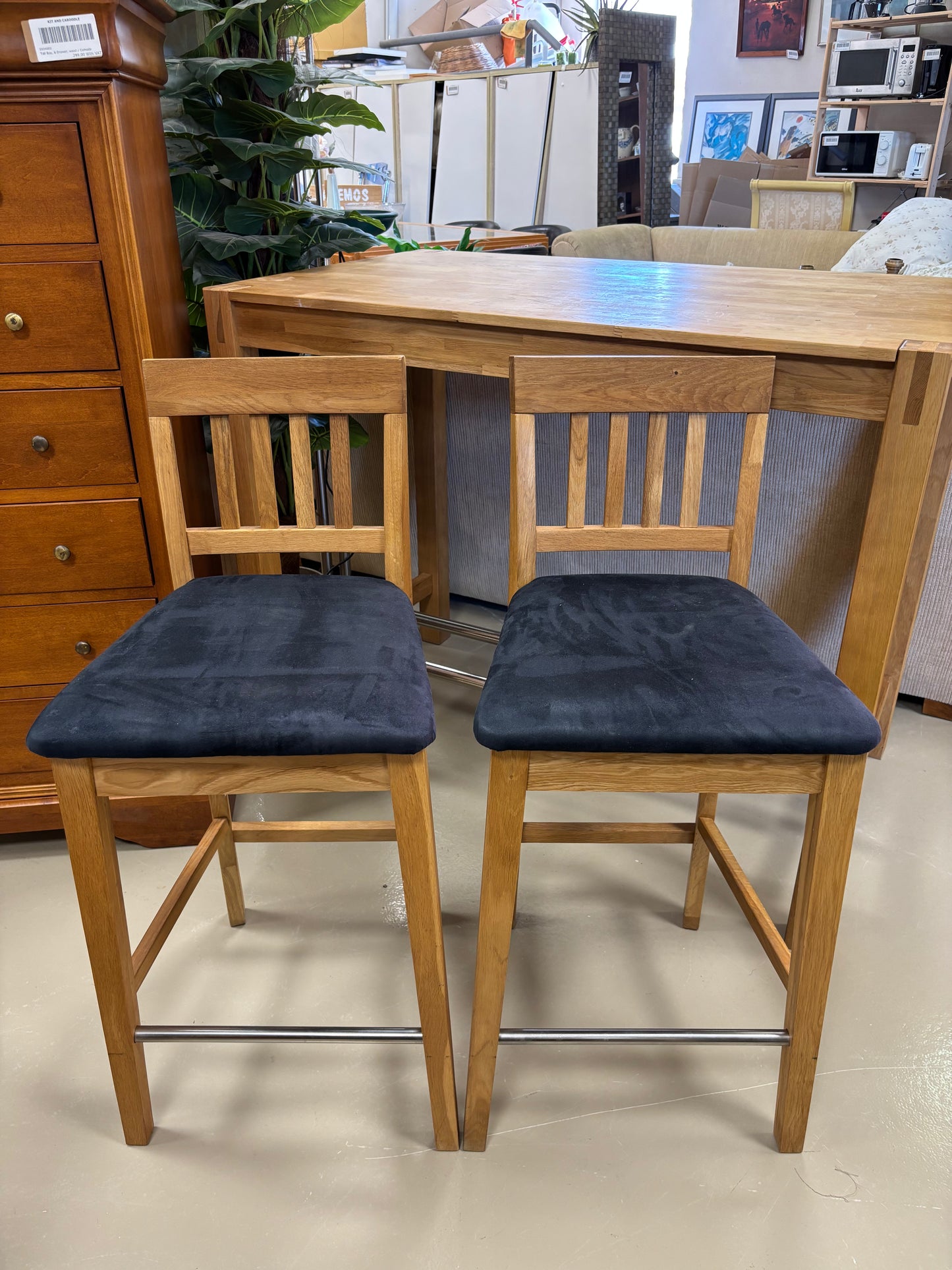 Bar Table & Stools