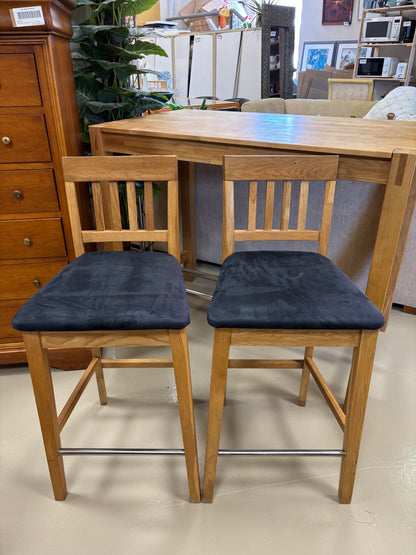 Bar Table & Stools