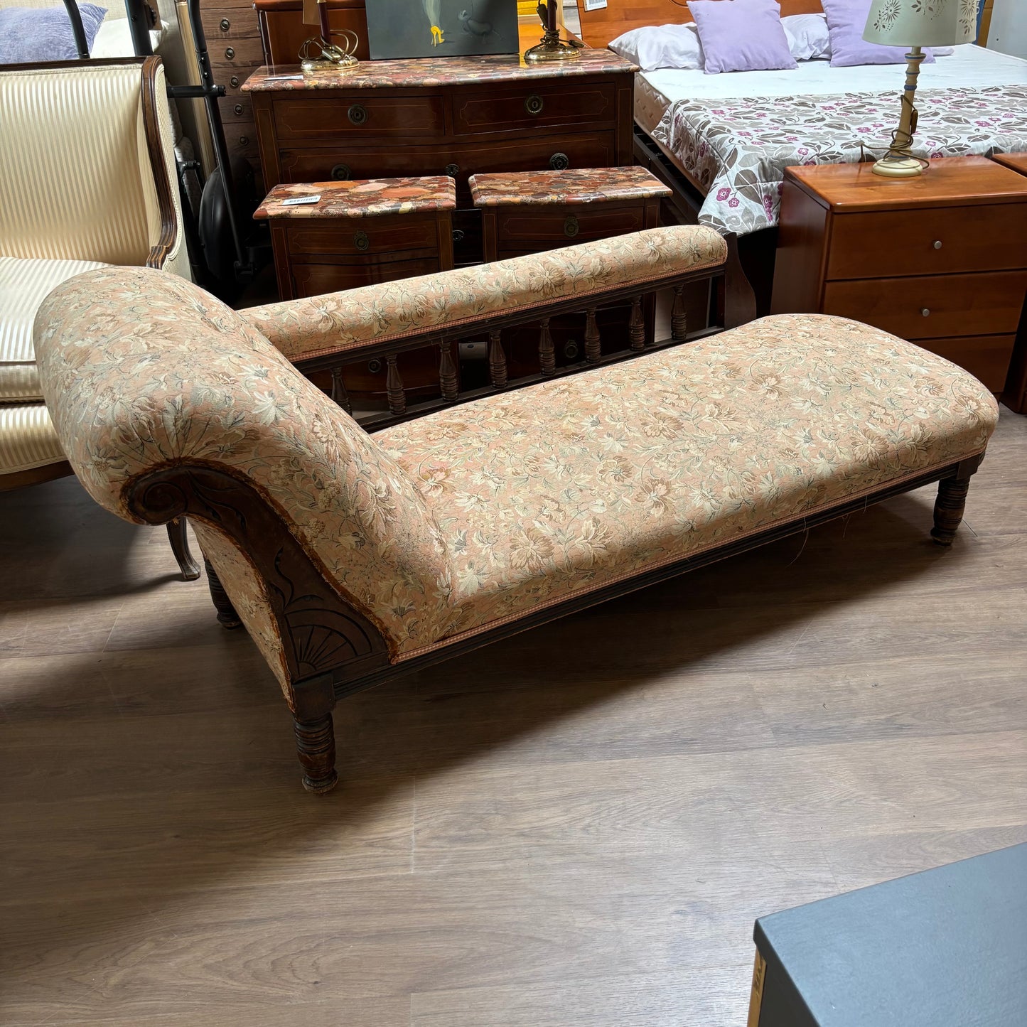 Chaise Longue
