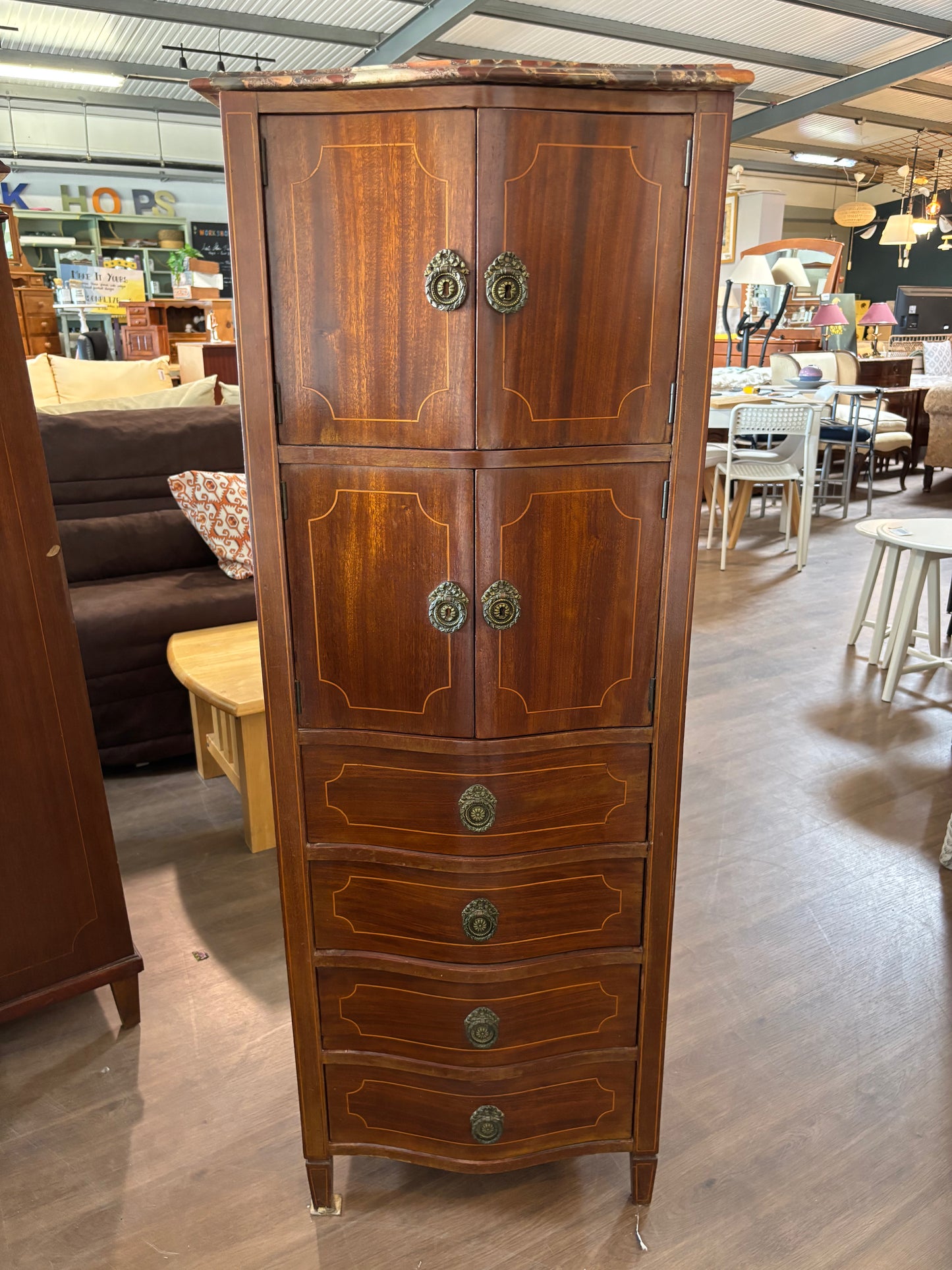 Cupboard / Tall Boy
