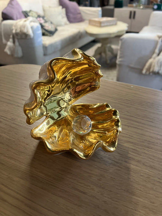 Decorative shell