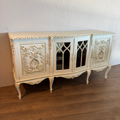 Sideboard