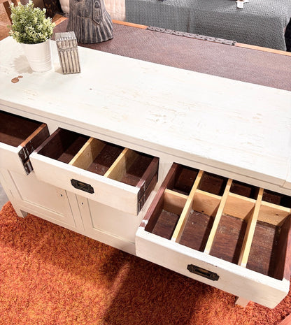 Sideboard
