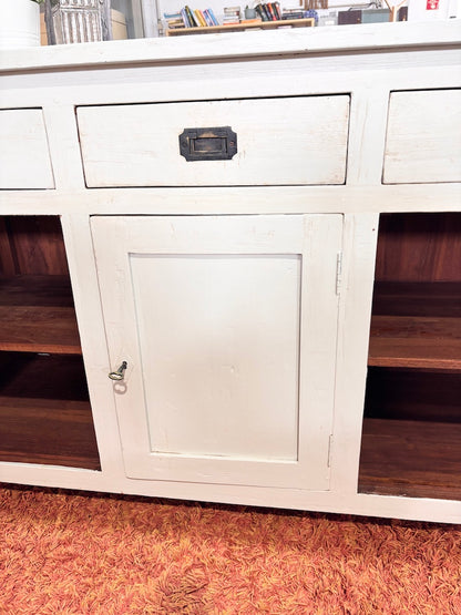 Sideboard