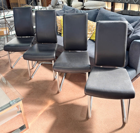 4 Dining Chairs