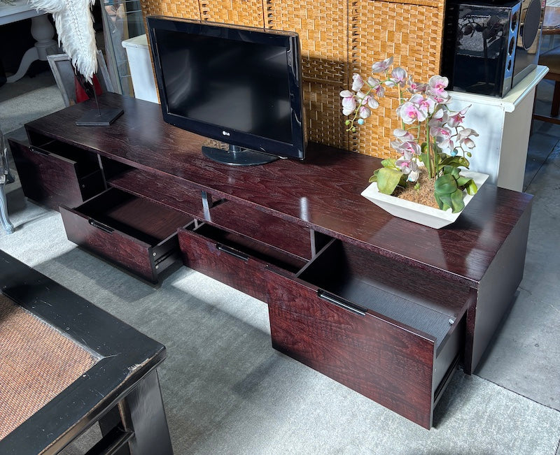 Media Unit