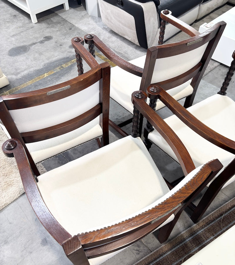 4 Chairs
