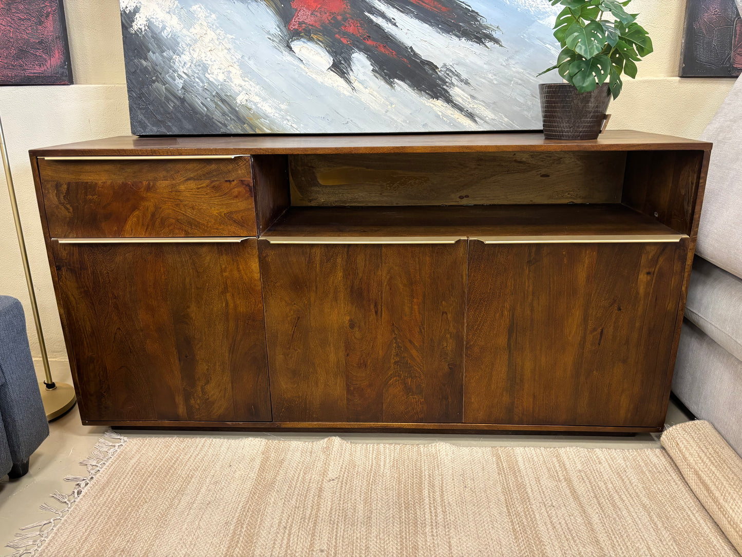 Sideboard