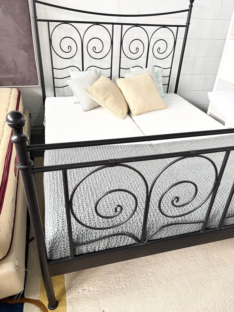 Double Bed