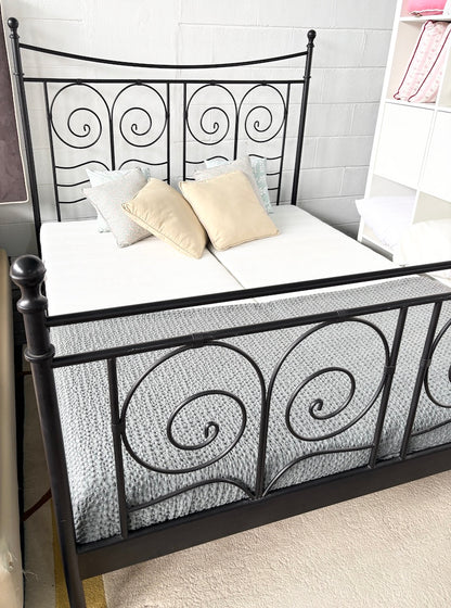 Double Bed