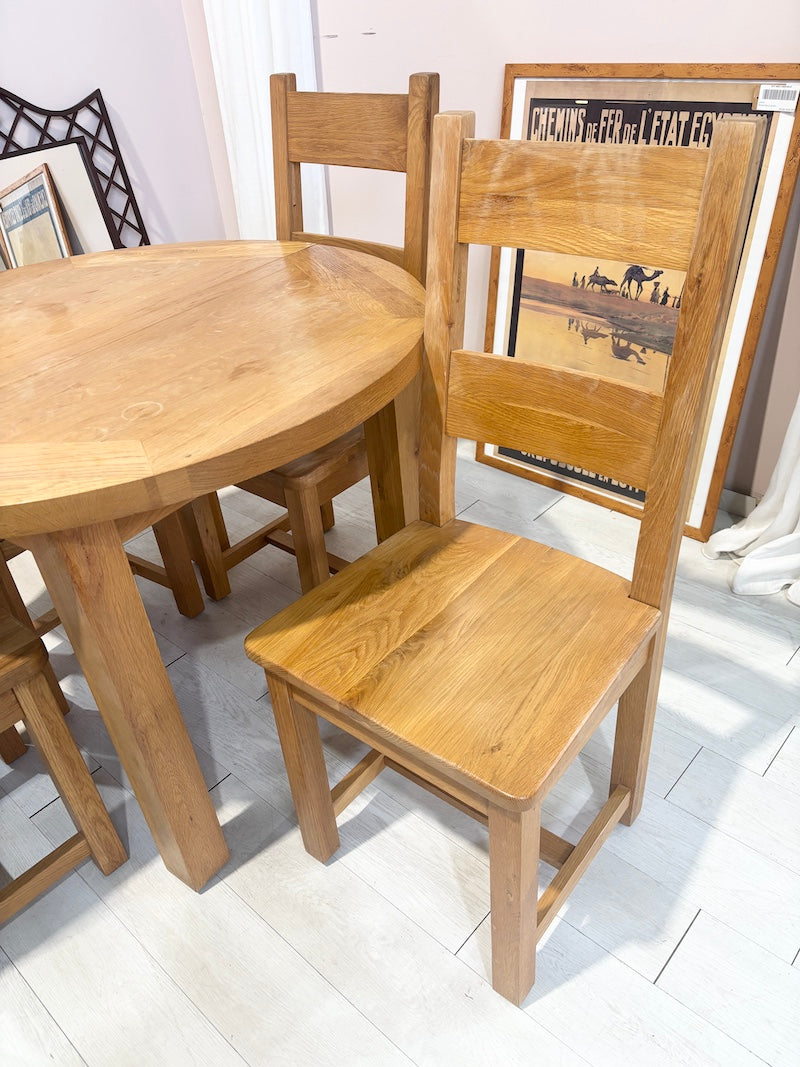 Table & Chairs