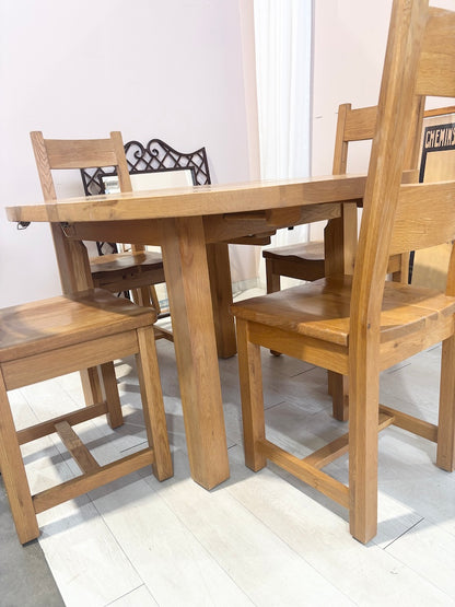 Table & Chairs