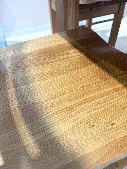 Table & Chairs