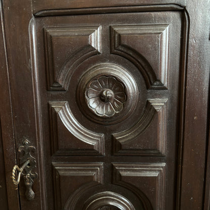 Sideboard