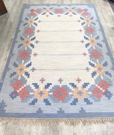 Rug