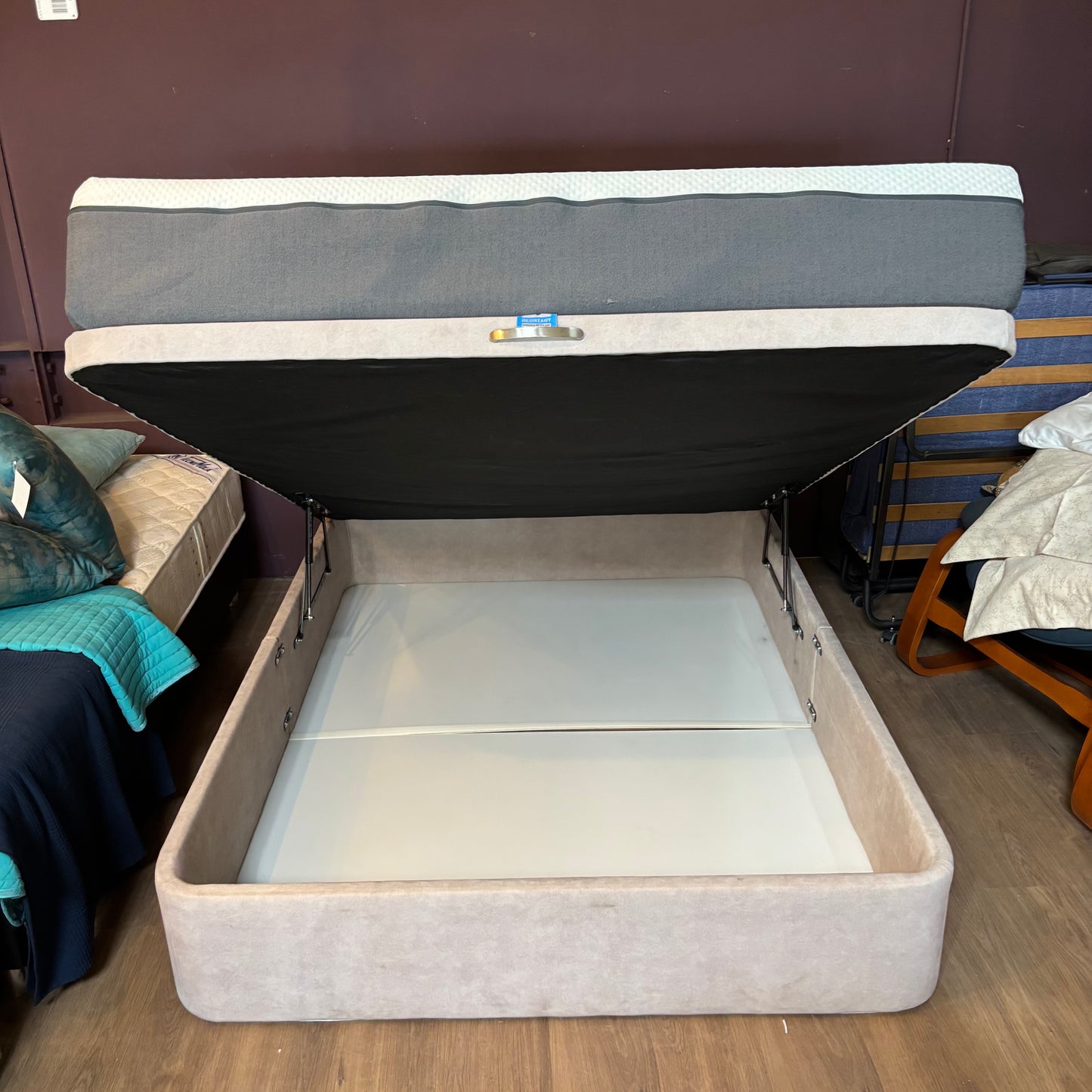 Ottoman Bed