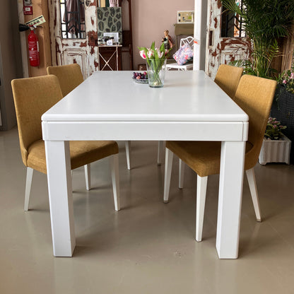 Extendable Dining Table